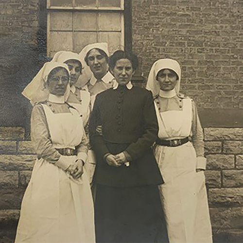 Superintendent Elizabeth McArthur with Annie Ferguson (very back) and three other Stratford General Hospital students who became Nursing Sisters. Photo courtesy of Stratford General Hospital Archives.
