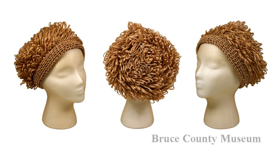 Hat made of woven plastic